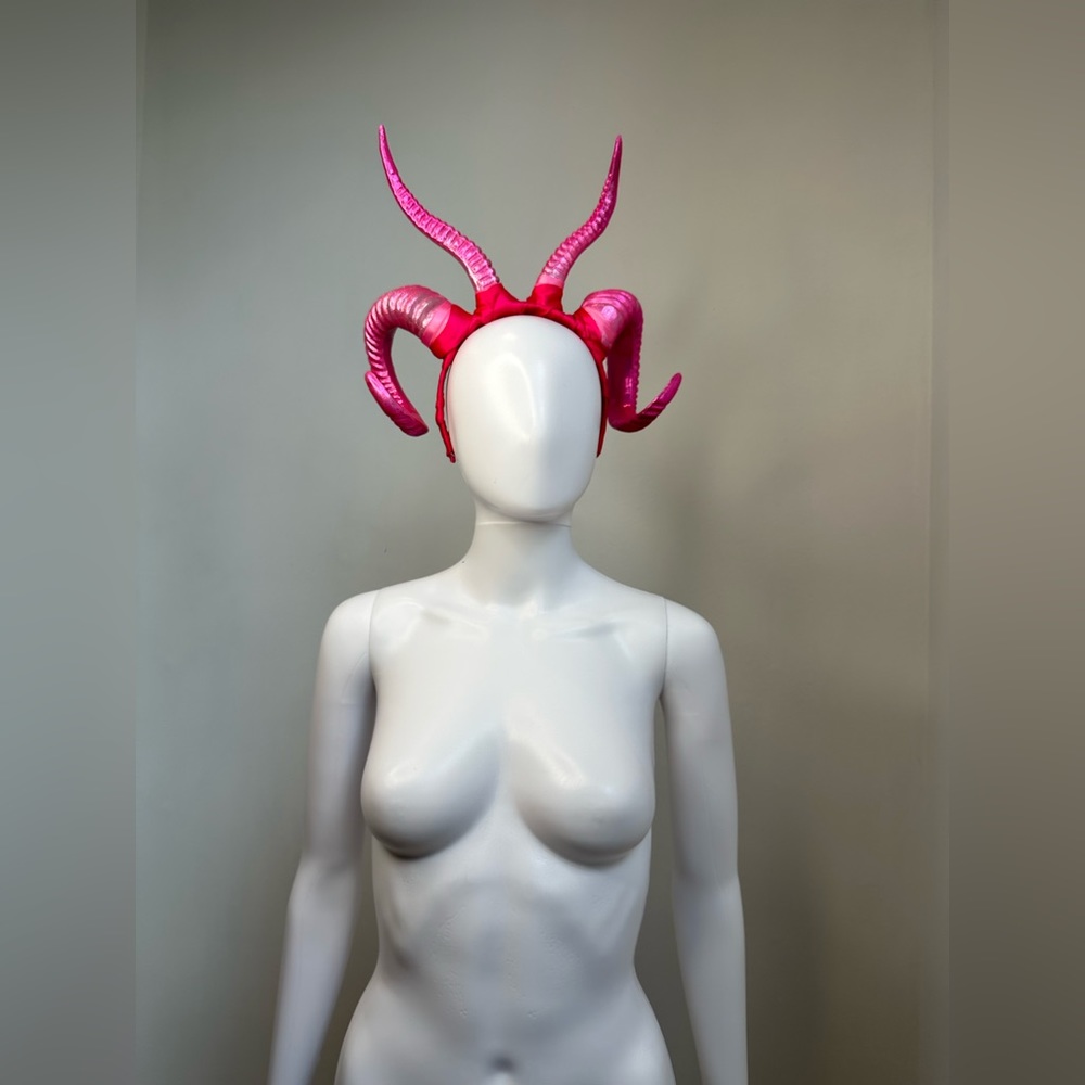 Pink Ombré metallic Holographic Demon Devil Horns - Picture 9 of 9